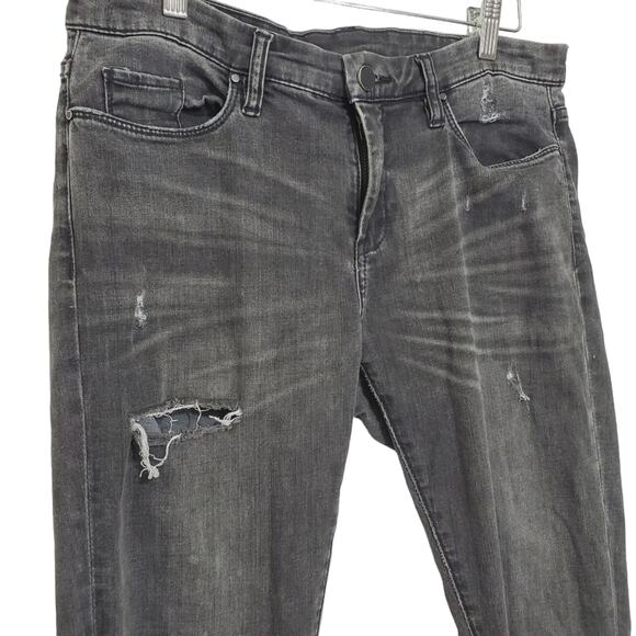 BlankNYC | Distressed Gray Skinny Jeans - Picture 2 of 12